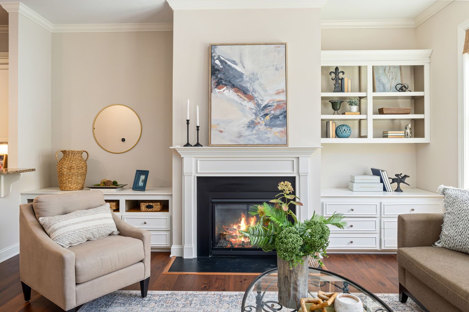 modern farmhouse living room fireplace